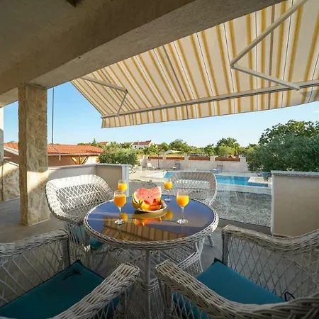 Holiday Branko With Heated Pool Villa Polaca