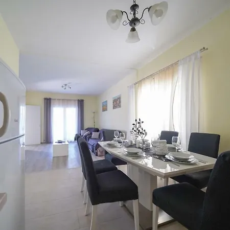 Holiday Branko With Heated Pool * Polaca