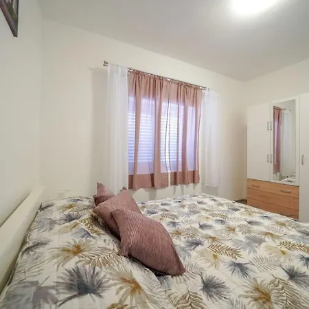 Villa Holiday Branko With Heated Pool *